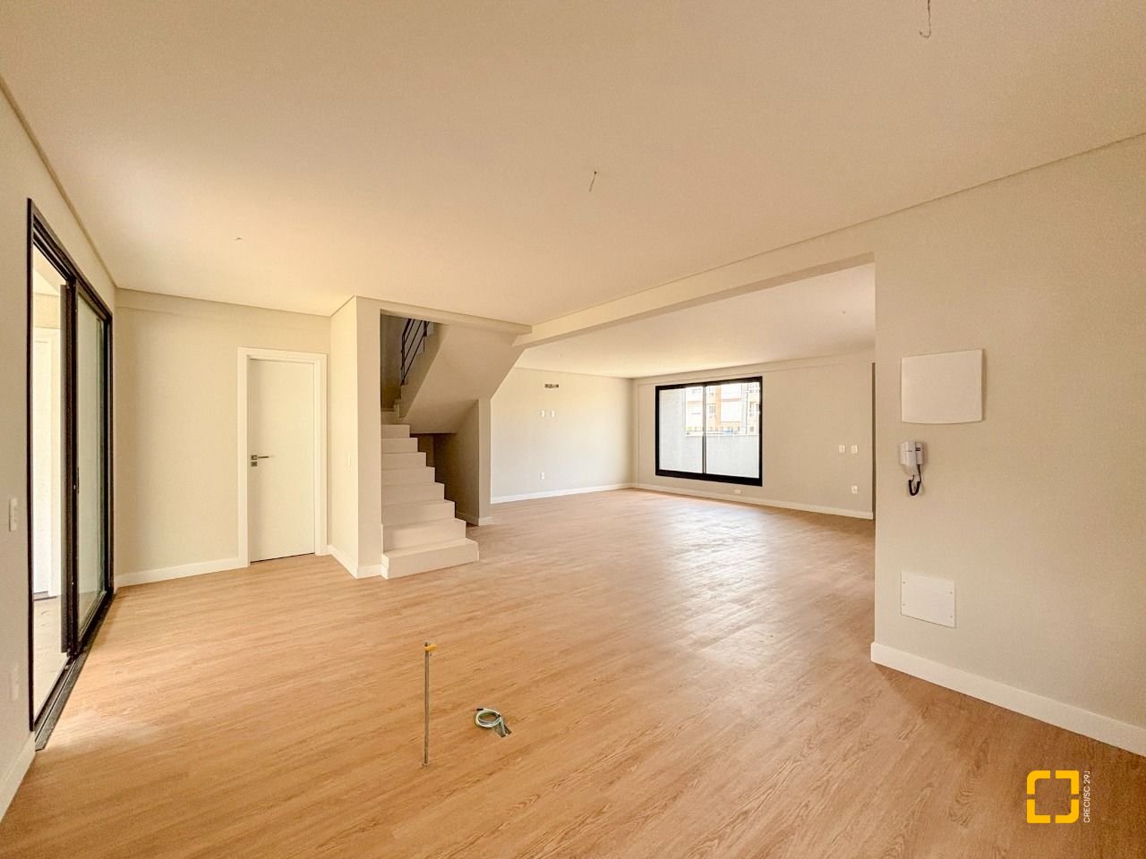 Casa com 201m², 4 quartos (sendo 2 suítes), 2 garagens, no bairro Ingleses do Rio Vermelho em Florianópolis