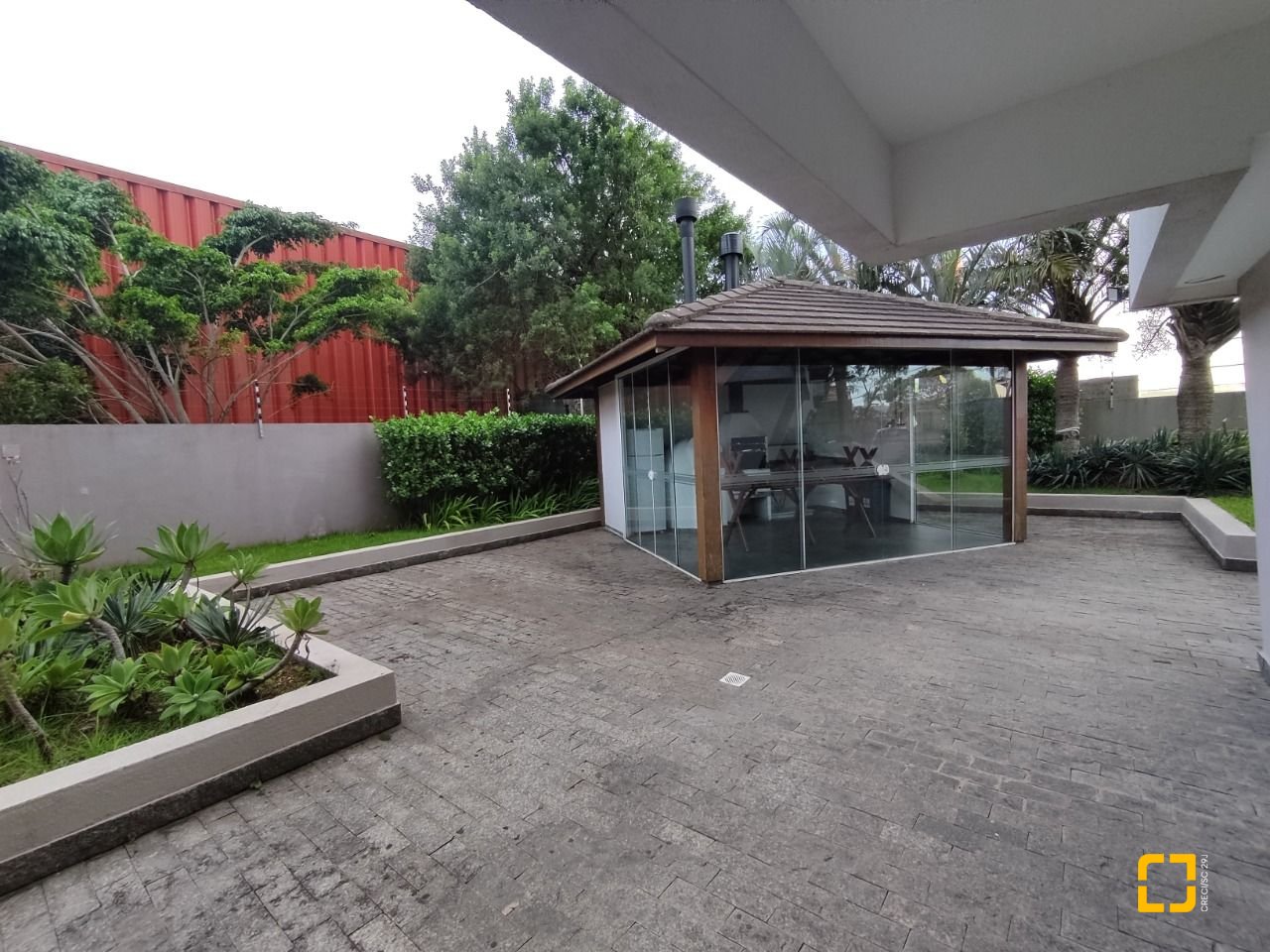 Apartamento com 100m², 4 quartos (sendo 1 suíte), 1 garagem, no bairro Capoeiras em Florianópolis