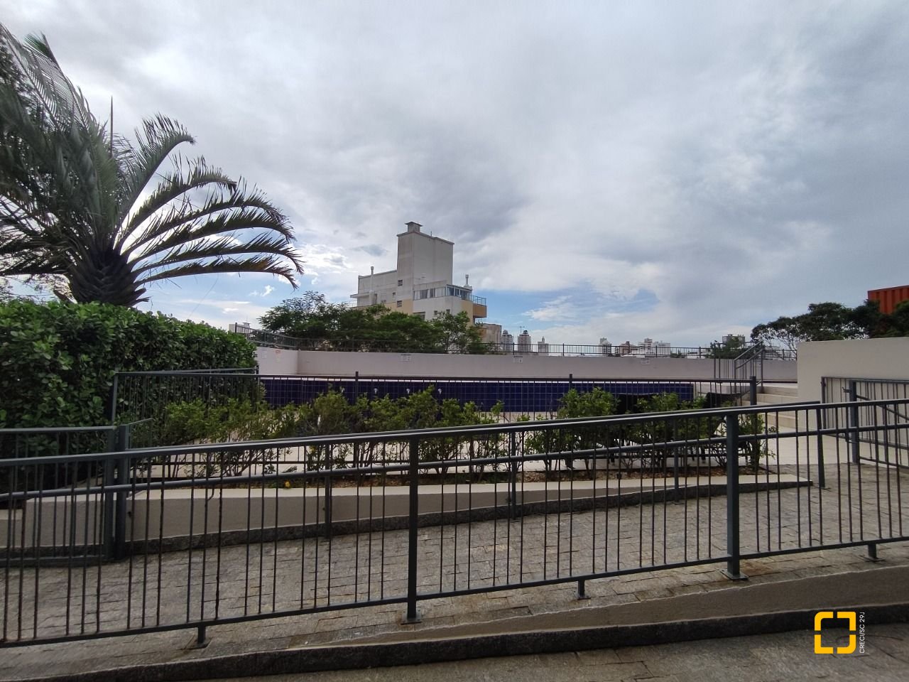 Apartamento com 100m², 4 quartos (sendo 1 suíte), 1 garagem, no bairro Capoeiras em Florianópolis