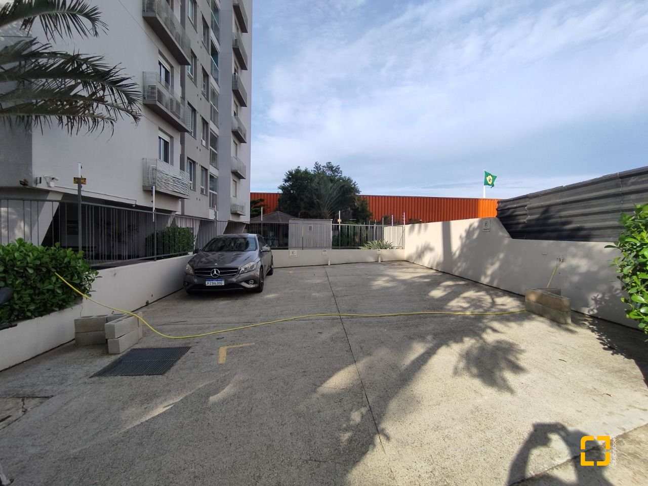 Apartamento com 100m², 4 quartos (sendo 1 suíte), 1 garagem, no bairro Capoeiras em Florianópolis