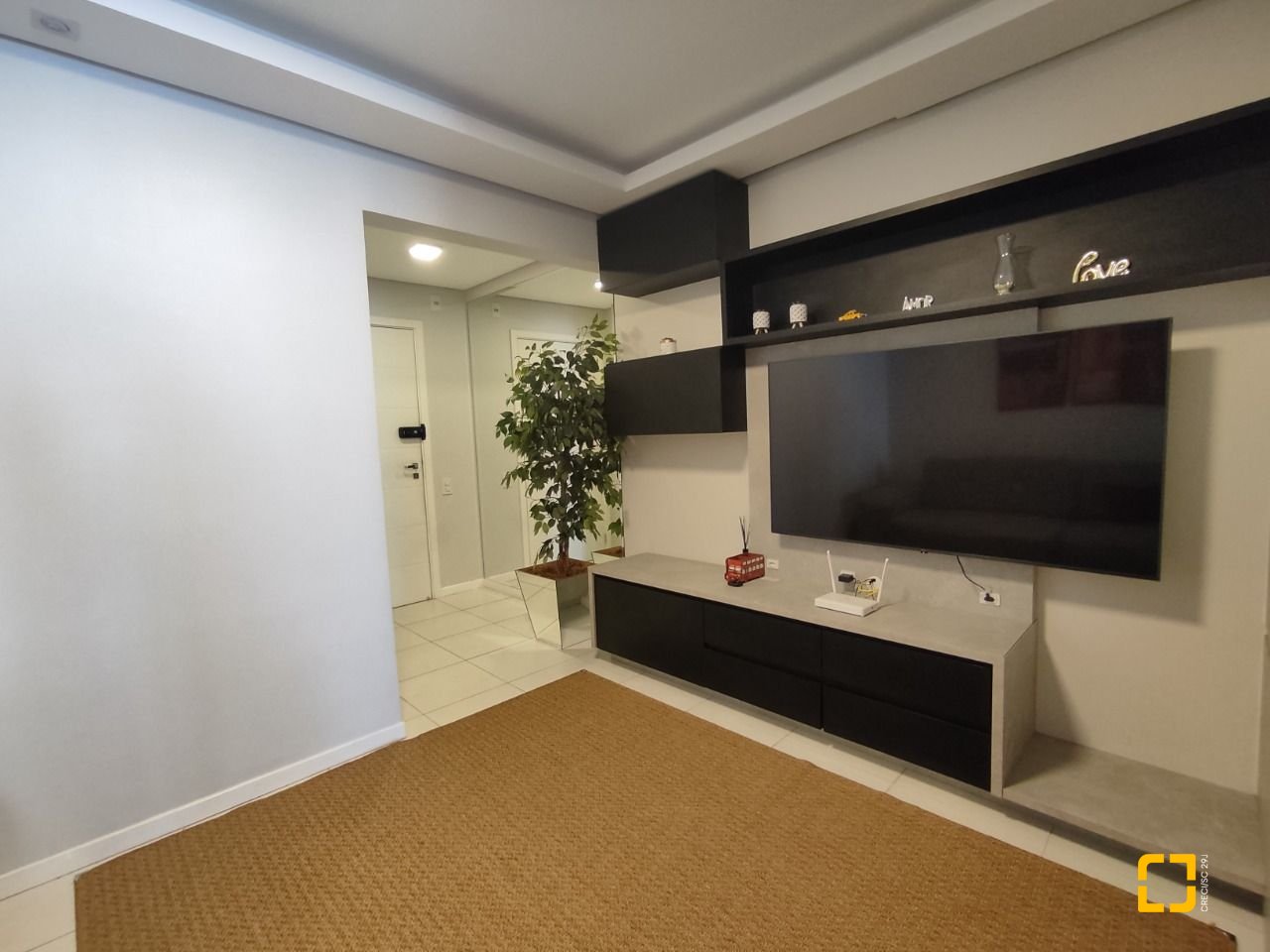 Apartamento com 100m², 4 quartos (sendo 1 suíte), 1 garagem, no bairro Capoeiras em Florianópolis