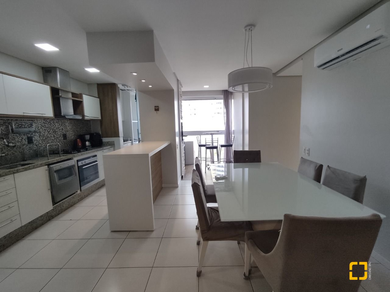 Apartamento com 100m², 4 quartos (sendo 1 suíte), 1 garagem, no bairro Capoeiras em Florianópolis