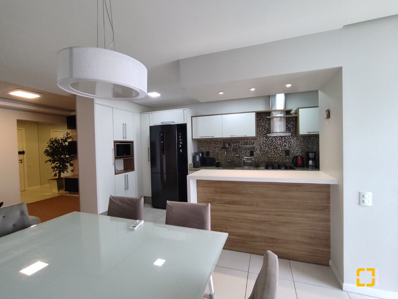 Apartamento com 100m², 4 quartos (sendo 1 suíte), 1 garagem, no bairro Capoeiras em Florianópolis