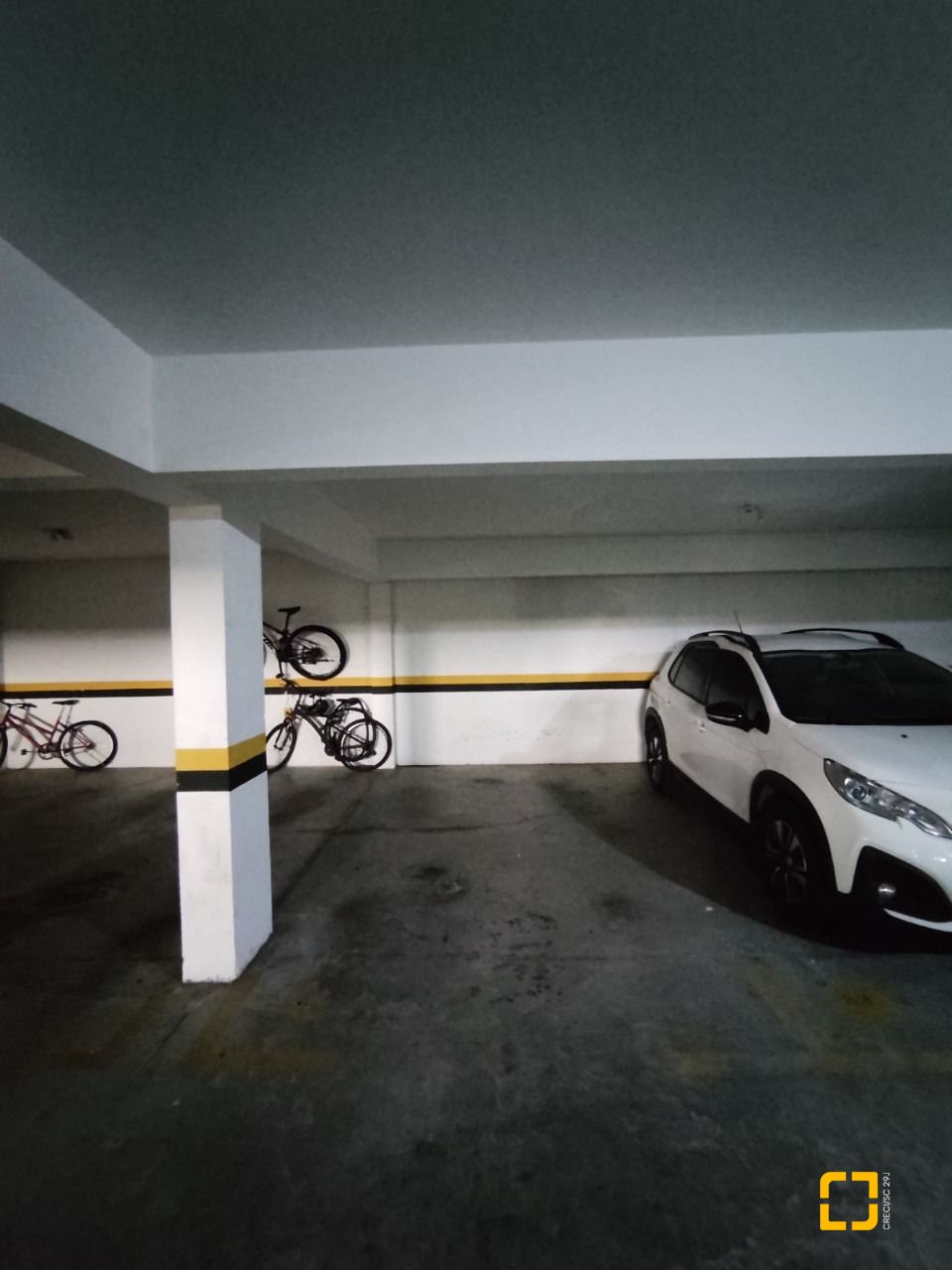 Apartamento com 100m², 4 quartos (sendo 1 suíte), 1 garagem, no bairro Capoeiras em Florianópolis
