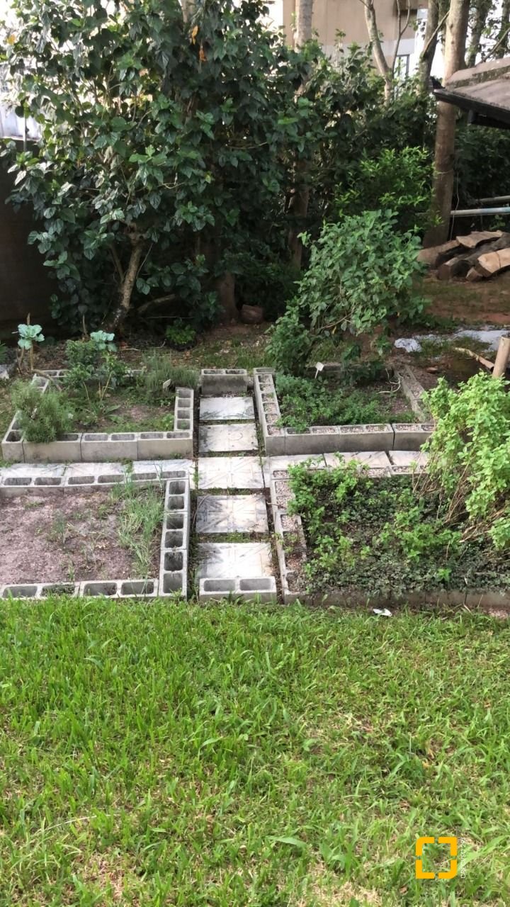 Apartamento com 100m², 4 quartos (sendo 1 suíte), 1 garagem, no bairro Capoeiras em Florianópolis