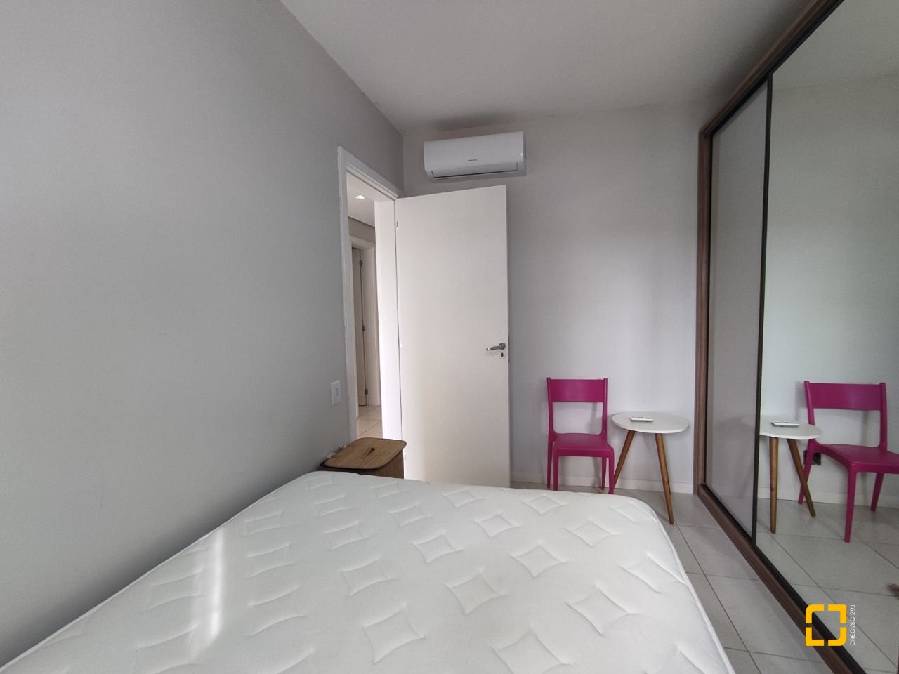 Apartamento com 100m², 4 quartos (sendo 1 suíte), 1 garagem, no bairro Capoeiras em Florianópolis