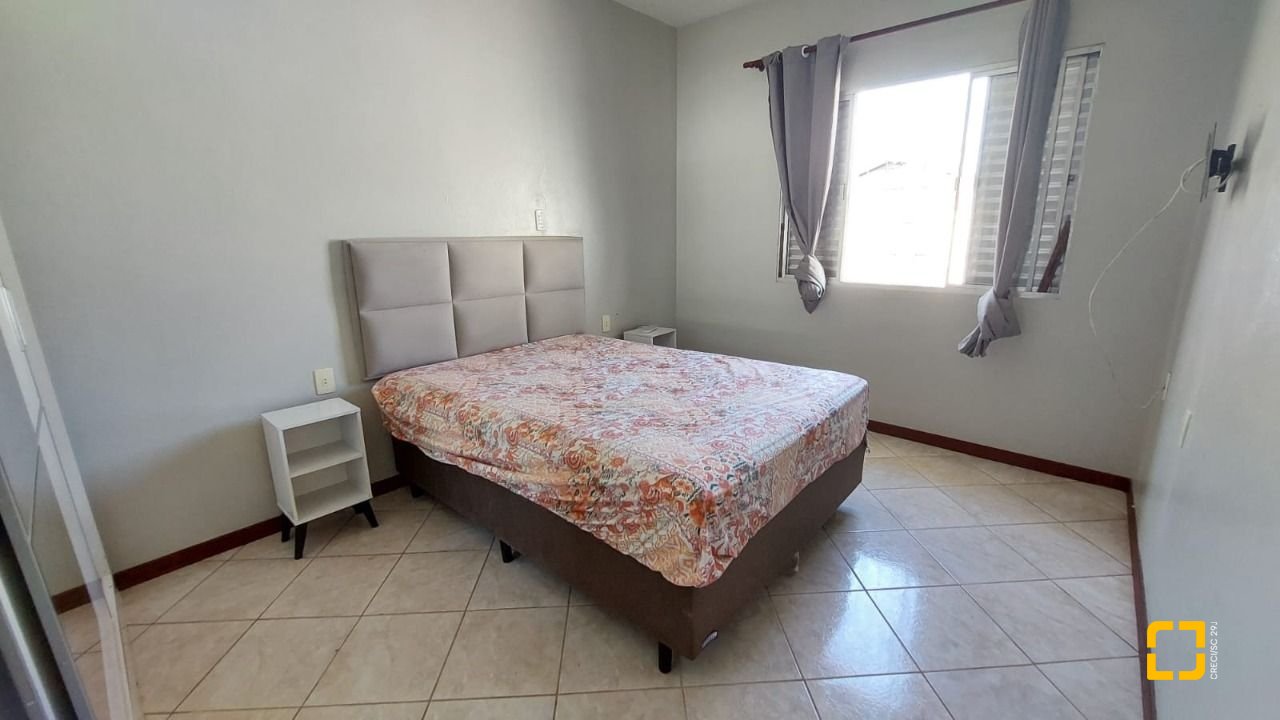 Casa com 65m², 2 quartos, 1 garagem, no bairro Campeche em Florianópolis