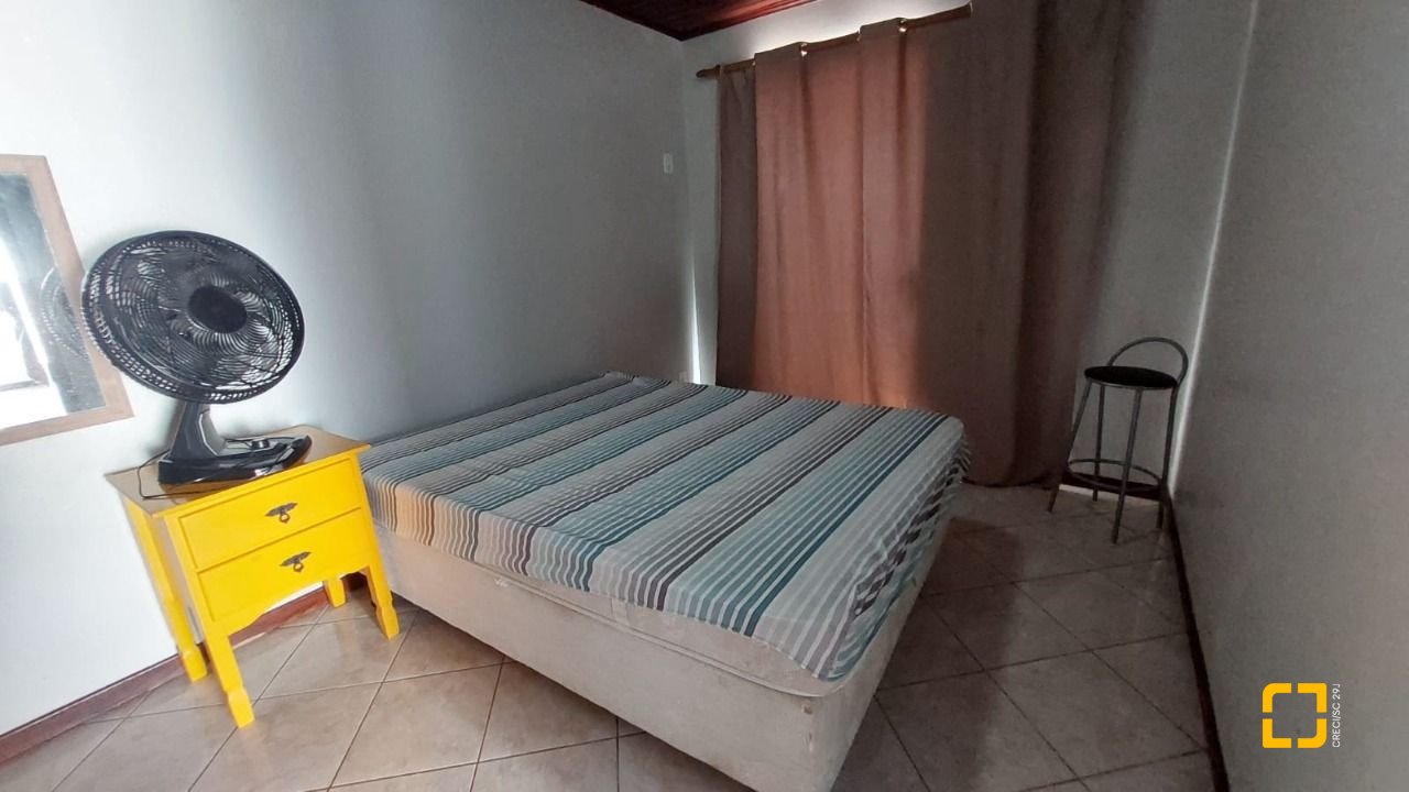 Casa com 65m², 2 quartos, 1 garagem, no bairro Campeche em Florianópolis