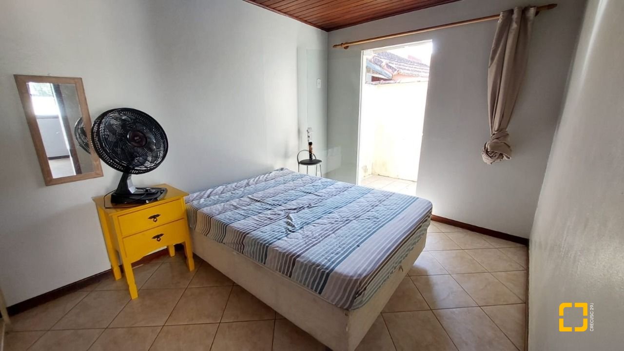 Casa com 65m², 2 quartos, 1 garagem, no bairro Campeche em Florianópolis