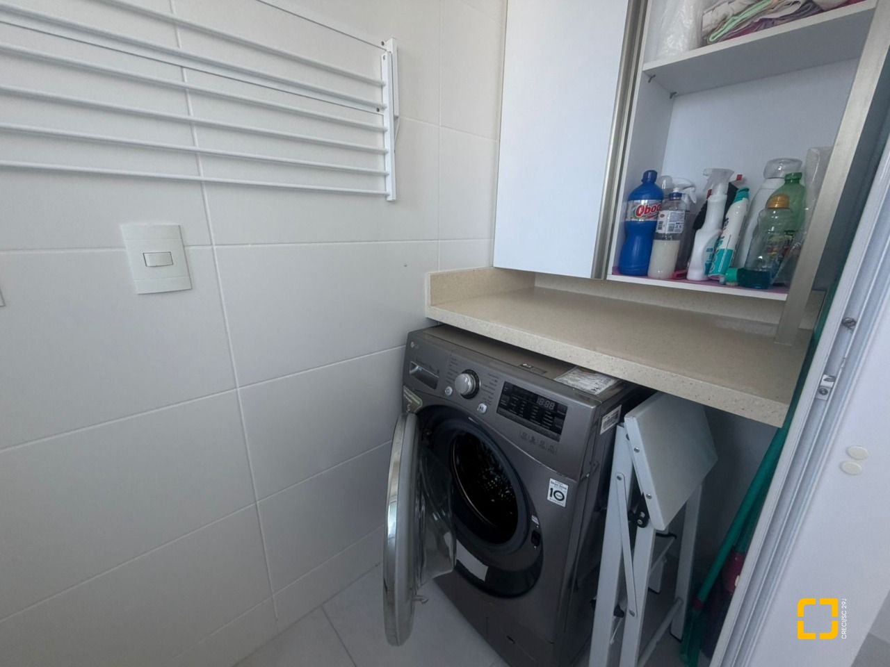 Apartamento com 78m², 4 quartos (sendo 1 suíte), 1 garagem, no bairro Centro em Florianópolis