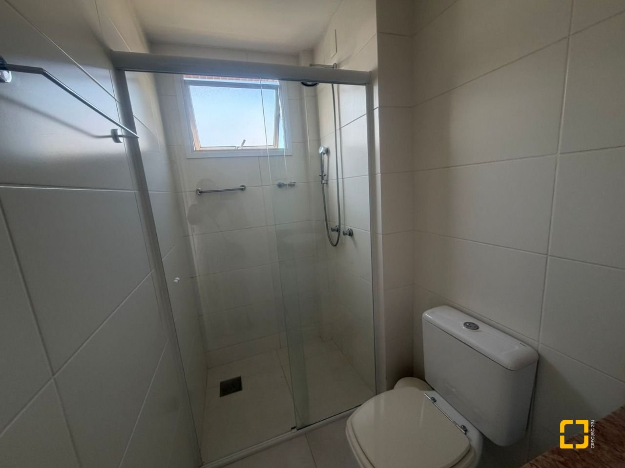 Apartamento com 78m², 4 quartos (sendo 1 suíte), 1 garagem, no bairro Centro em Florianópolis