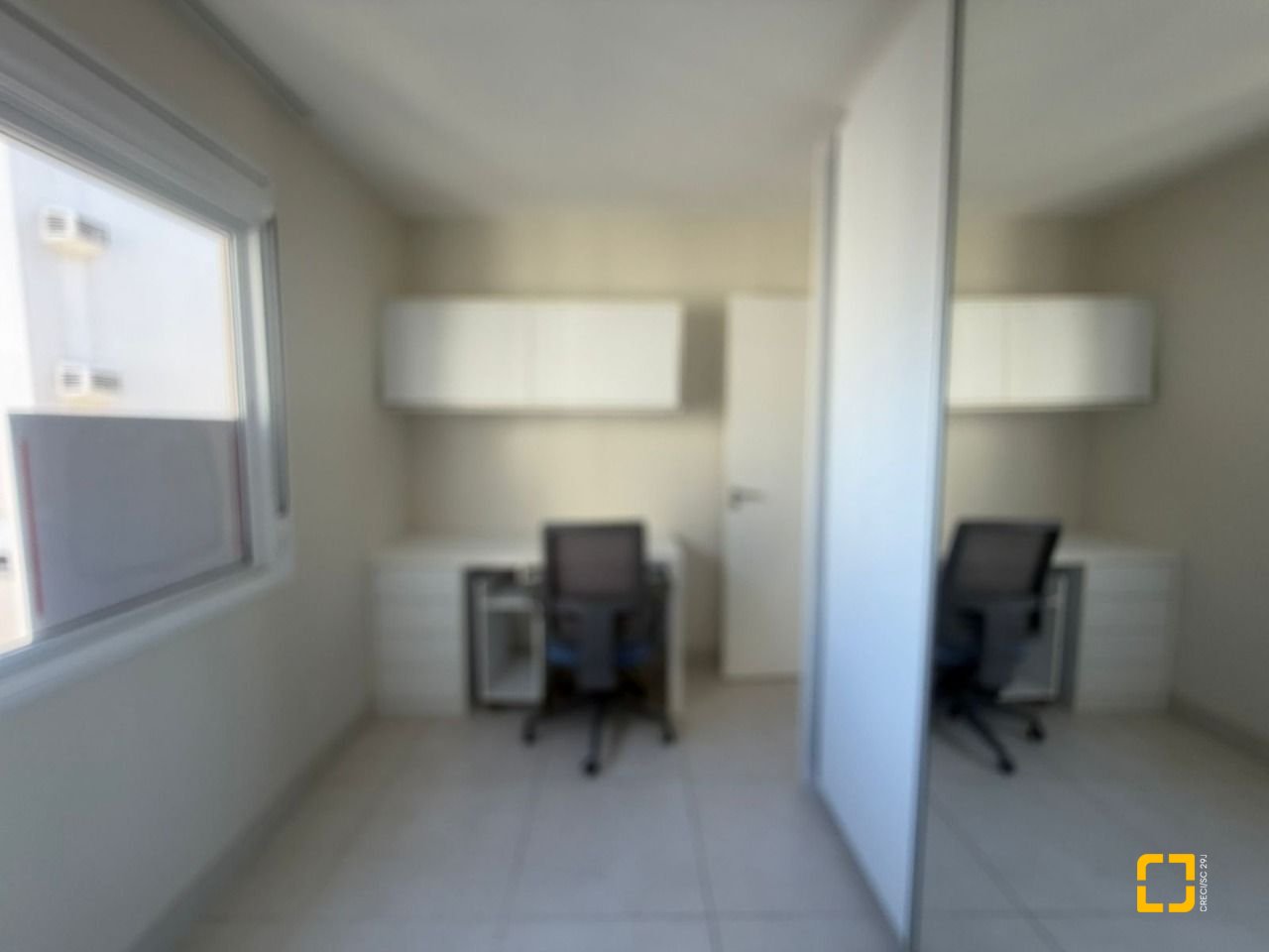 Apartamento com 78m², 4 quartos (sendo 1 suíte), 1 garagem, no bairro Centro em Florianópolis