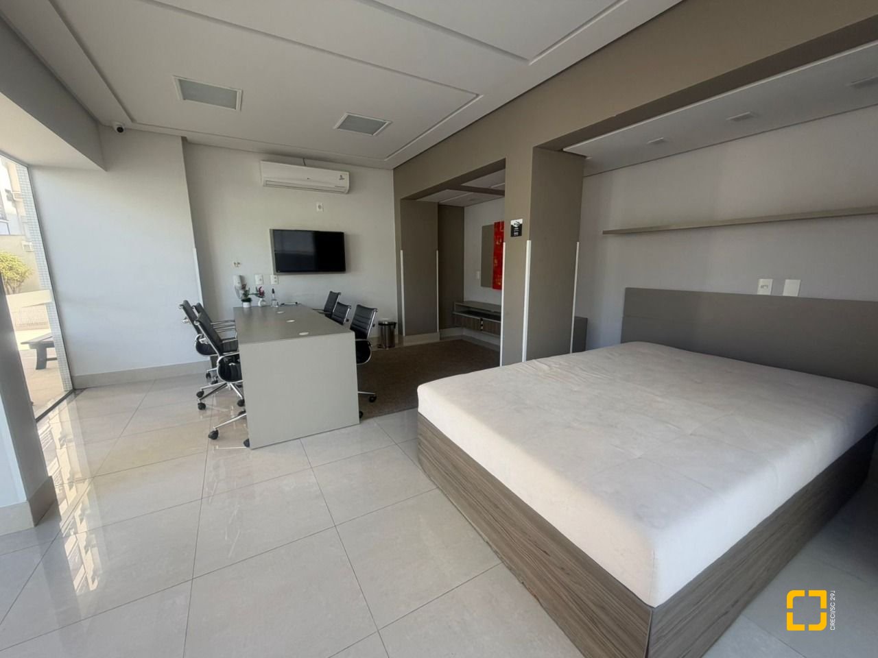 Apartamento com 78m², 4 quartos (sendo 1 suíte), 1 garagem, no bairro Centro em Florianópolis