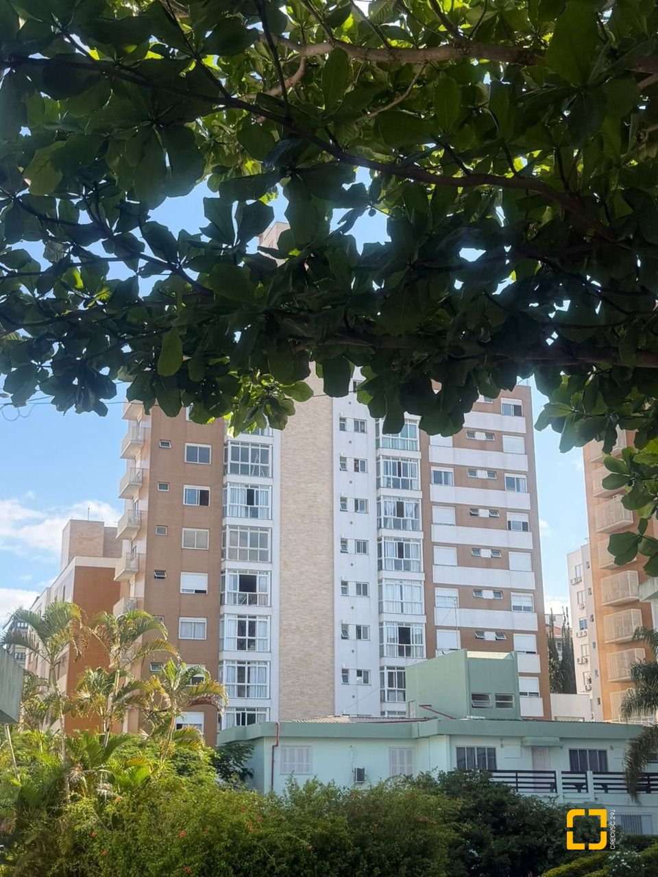 Apartamento com 78m², 4 quartos (sendo 1 suíte), 1 garagem, no bairro Centro em Florianópolis