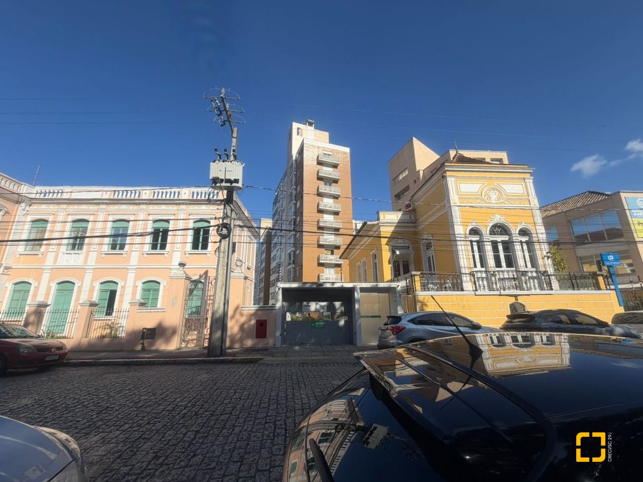 Apartamento com 78m², 4 quartos (sendo 1 suíte), 1 garagem, no bairro Centro em Florianópolis