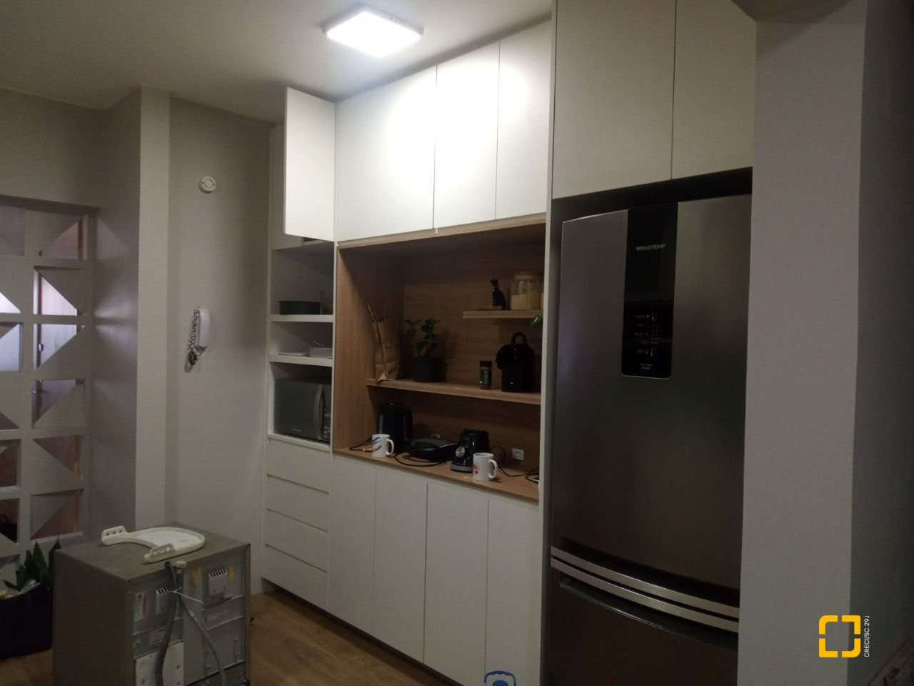 Apartamento com 101m², 5 quartos (sendo 1 suíte), 1 garagem, no bairro Carvoeira em Florianópolis