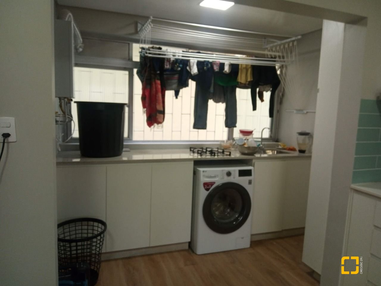 Apartamento com 101m², 5 quartos (sendo 1 suíte), 1 garagem, no bairro Carvoeira em Florianópolis