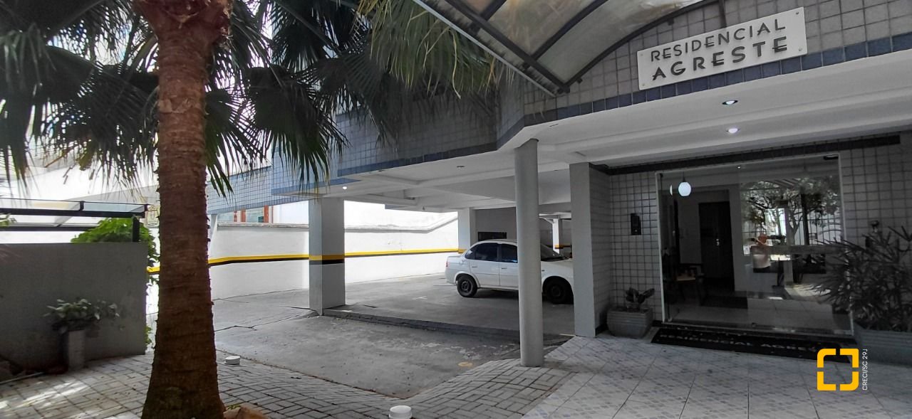 Apartamento com 63m², 3 quartos (sendo 1 suíte), 1 garagem, no bairro Itacorubi em Florianópolis