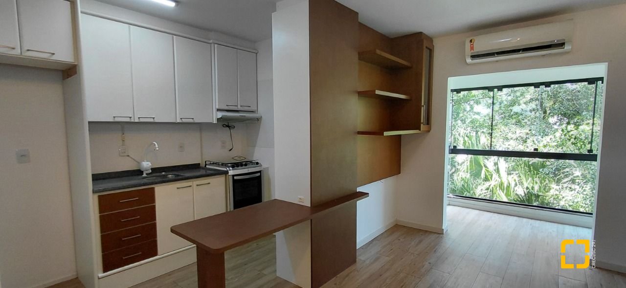 Apartamento com 63m², 3 quartos (sendo 1 suíte), 1 garagem, no bairro Itacorubi em Florianópolis