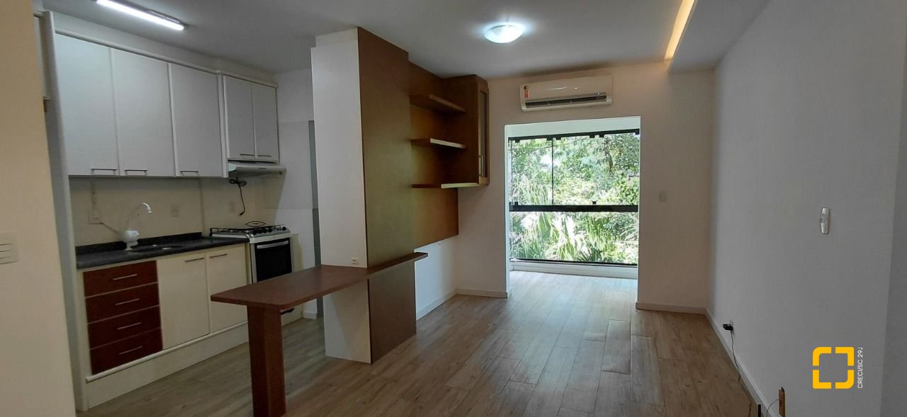 Apartamento com 63m², 3 quartos (sendo 1 suíte), 1 garagem, no bairro Itacorubi em Florianópolis