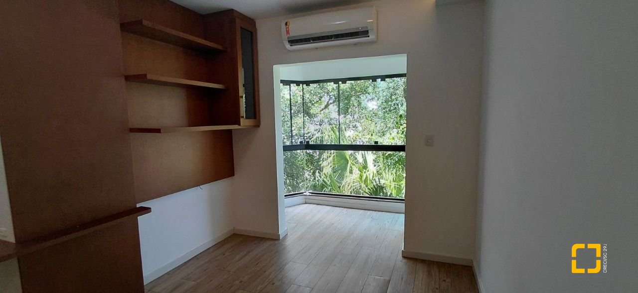 Apartamento com 63m², 3 quartos (sendo 1 suíte), 1 garagem, no bairro Itacorubi em Florianópolis