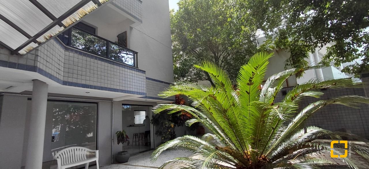 Apartamento com 63m², 3 quartos (sendo 1 suíte), 1 garagem, no bairro Itacorubi em Florianópolis