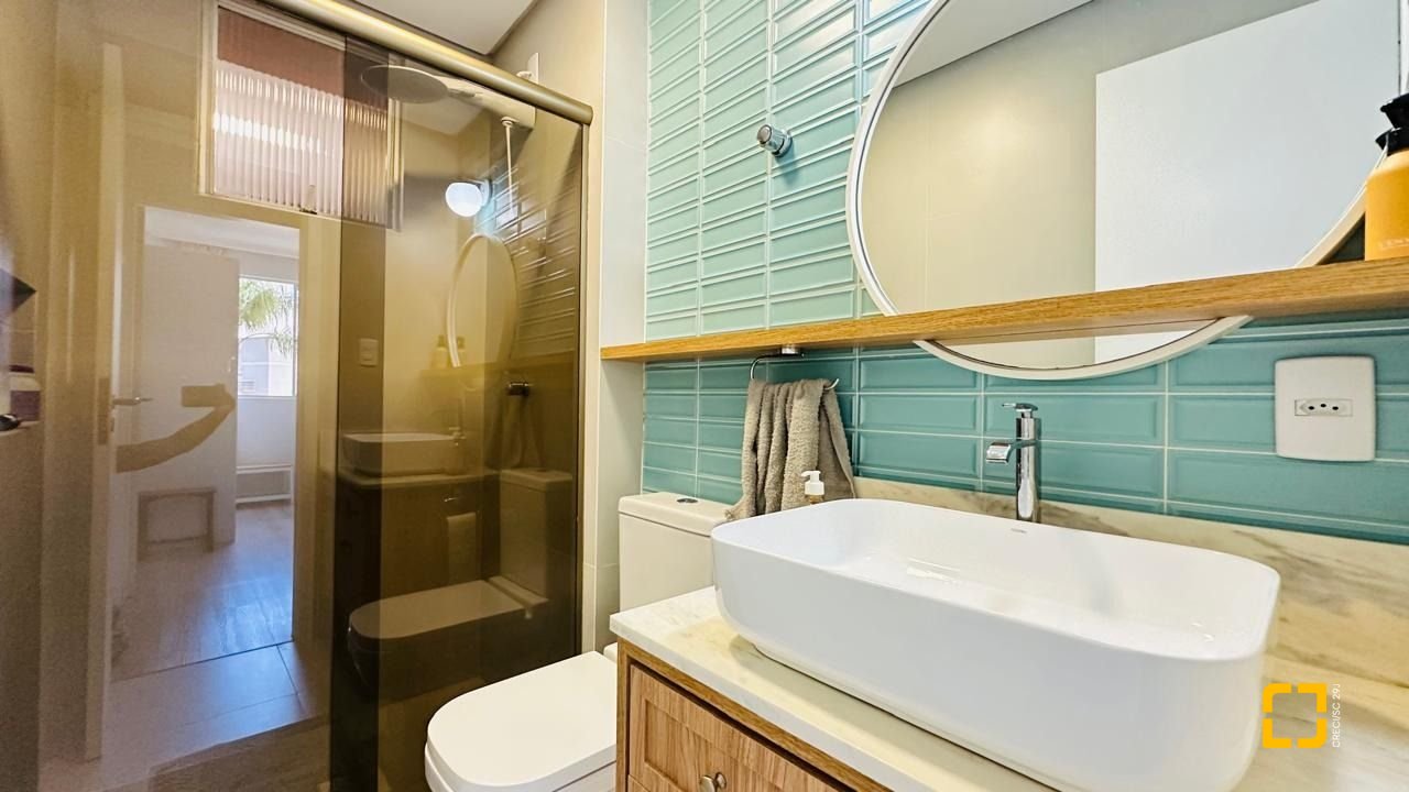 Apartamento com 96m², 4 quartos (sendo 1 suíte), 1 garagem, no bairro Trindade em Florianópolis