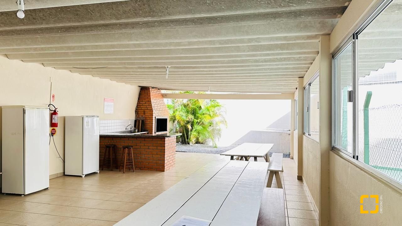 Apartamento com 96m², 4 quartos (sendo 1 suíte), 1 garagem, no bairro Trindade em Florianópolis