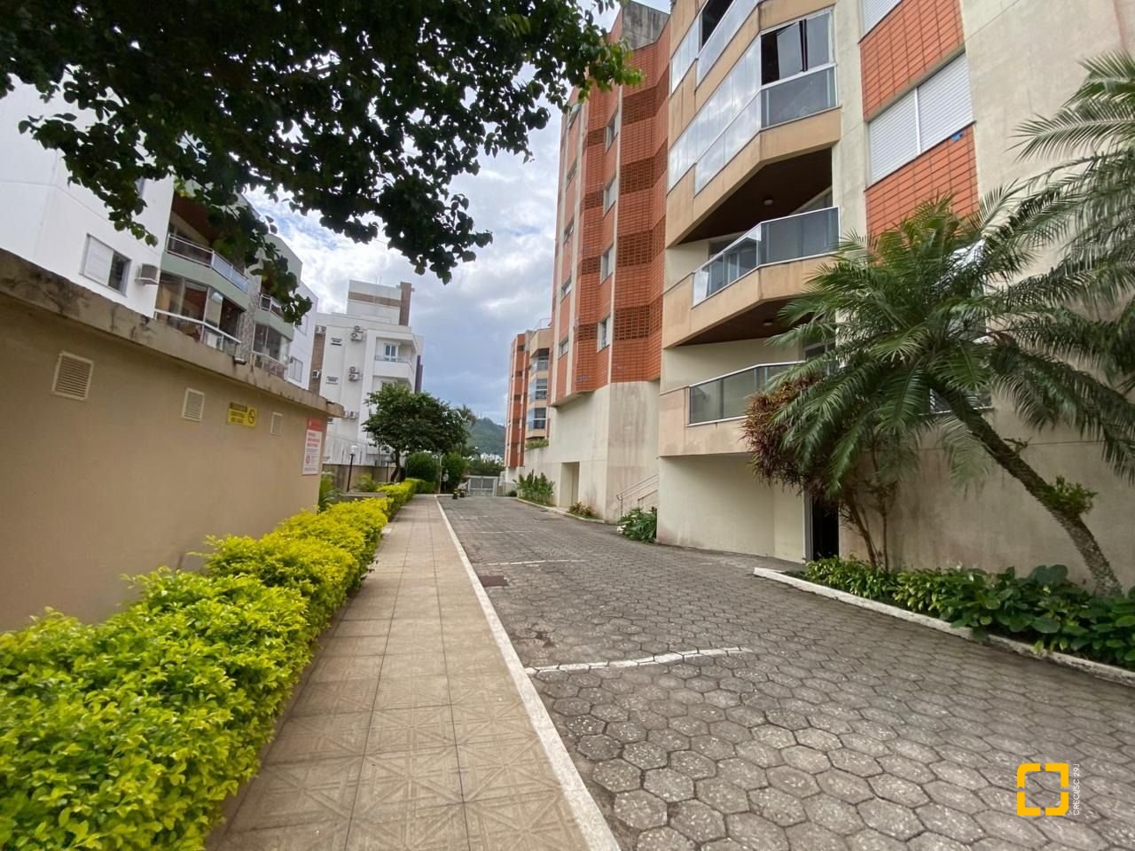 Cobertura com 501m², 4 quartos (sendo 3 suítes), 3 garagens, no bairro Trindade em Florianópolis