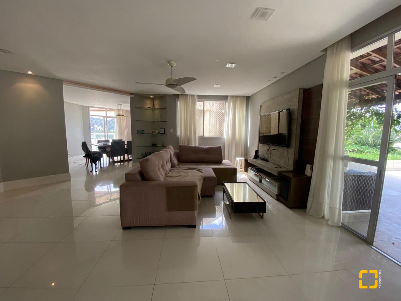 Cobertura com 501m², 4 quartos (sendo 3 suítes), 3 garagens, no bairro Trindade em Florianópolis