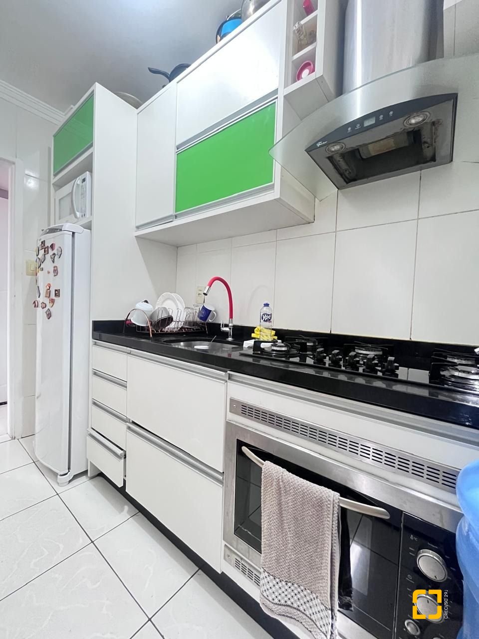 Apartamento com 54m², 1 quarto, no bairro Coqueiros em Florianópolis