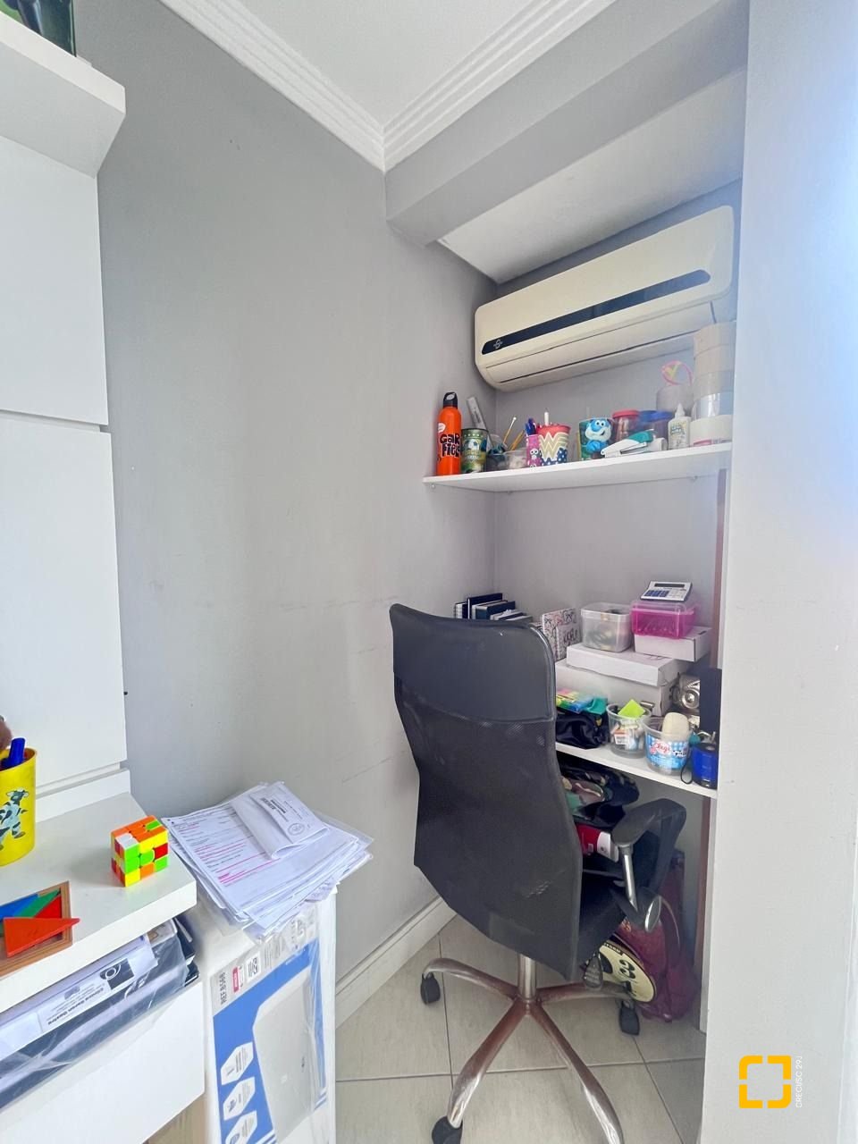 Apartamento com 54m², 1 quarto, no bairro Coqueiros em Florianópolis