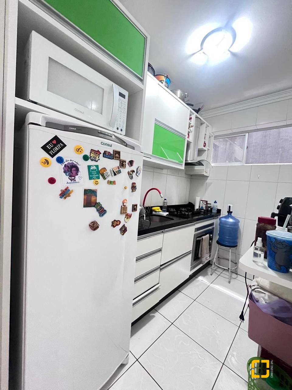 Apartamento com 54m², 1 quarto, no bairro Coqueiros em Florianópolis