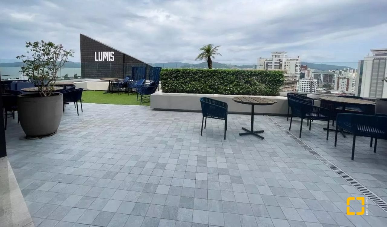Sala com 41m², 1 garagem, no bairro Balneário em Florianópolis
