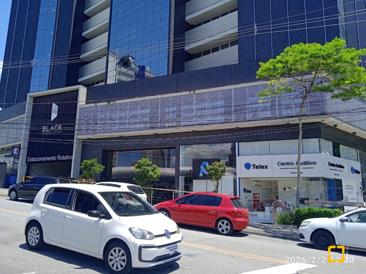 Sala com 41m², 1 garagem, no bairro Balneário em Florianópolis