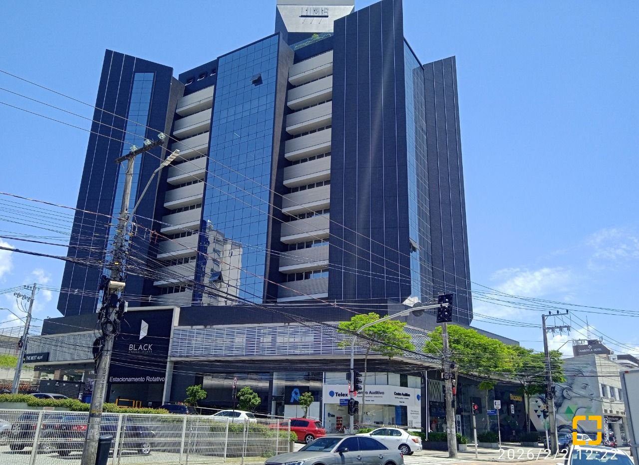 Sala com 41m², 1 garagem, no bairro Balneário em Florianópolis