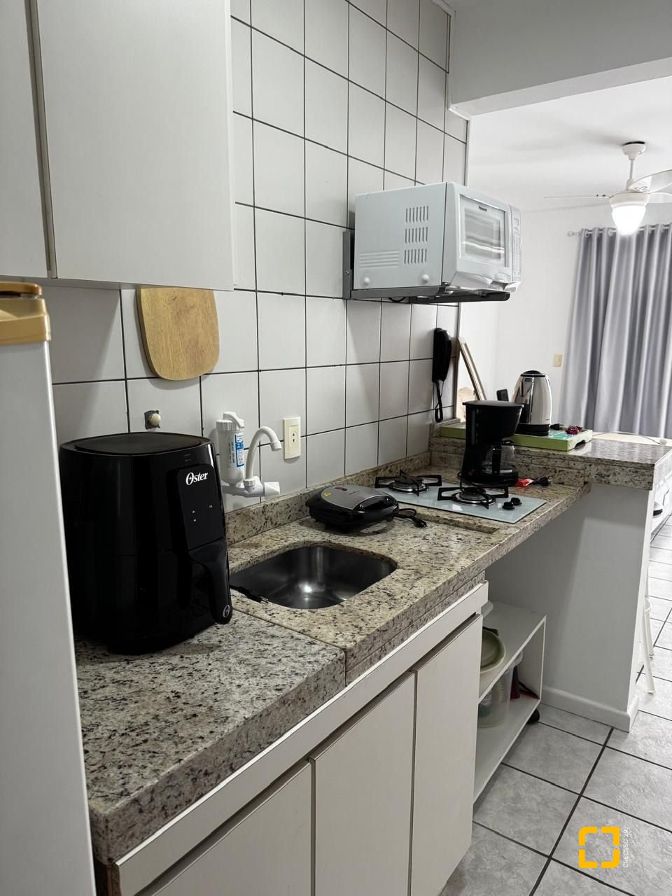Apartamento com 28m², 1 quarto, no bairro Canasvieiras em Florianópolis