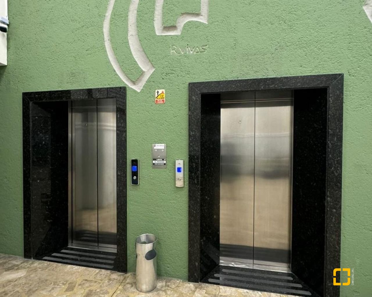 Sala com 40m², no bairro Centro em Florianópolis
