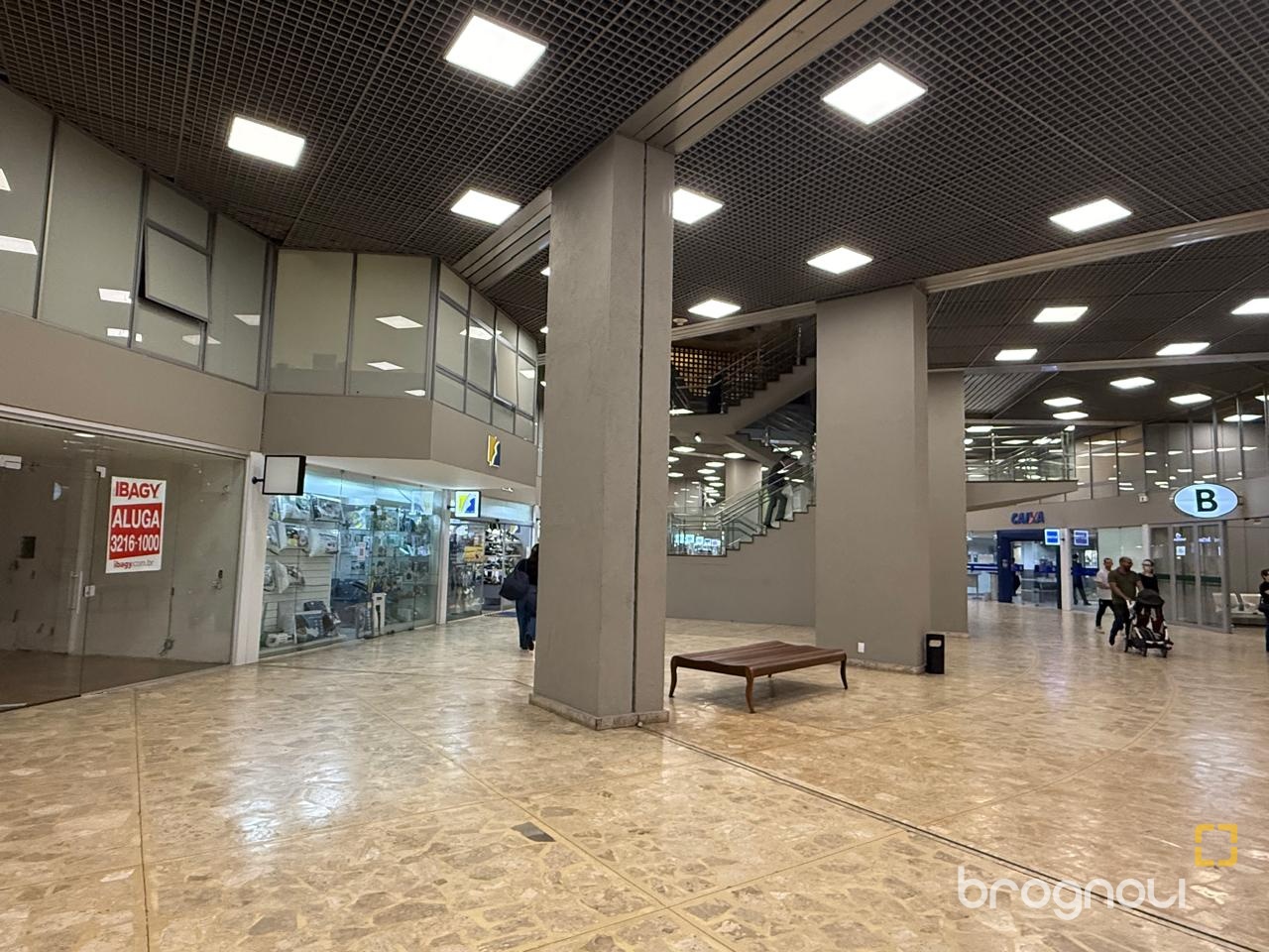Sala com 40m², no bairro Centro em Florianópolis