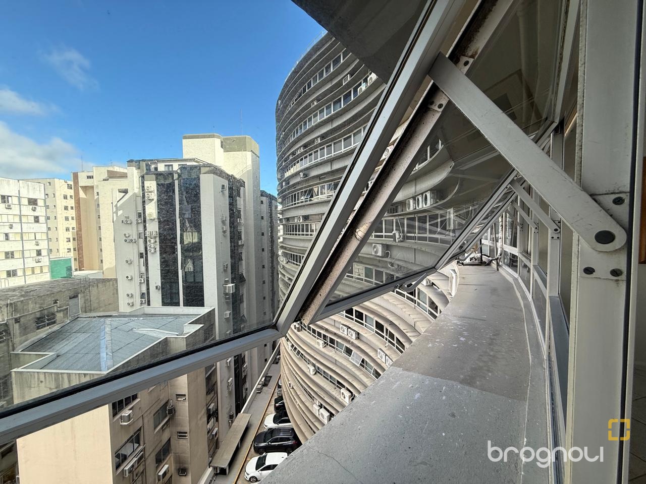 Sala com 40m², no bairro Centro em Florianópolis