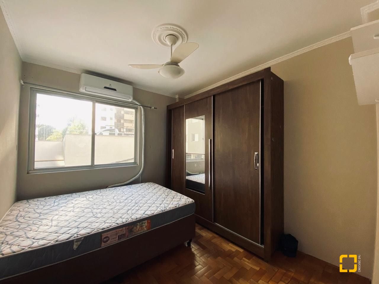 Apartamento com 84m², 4 quartos (sendo 1 suíte), 1 garagem, no bairro Centro em Florianópolis