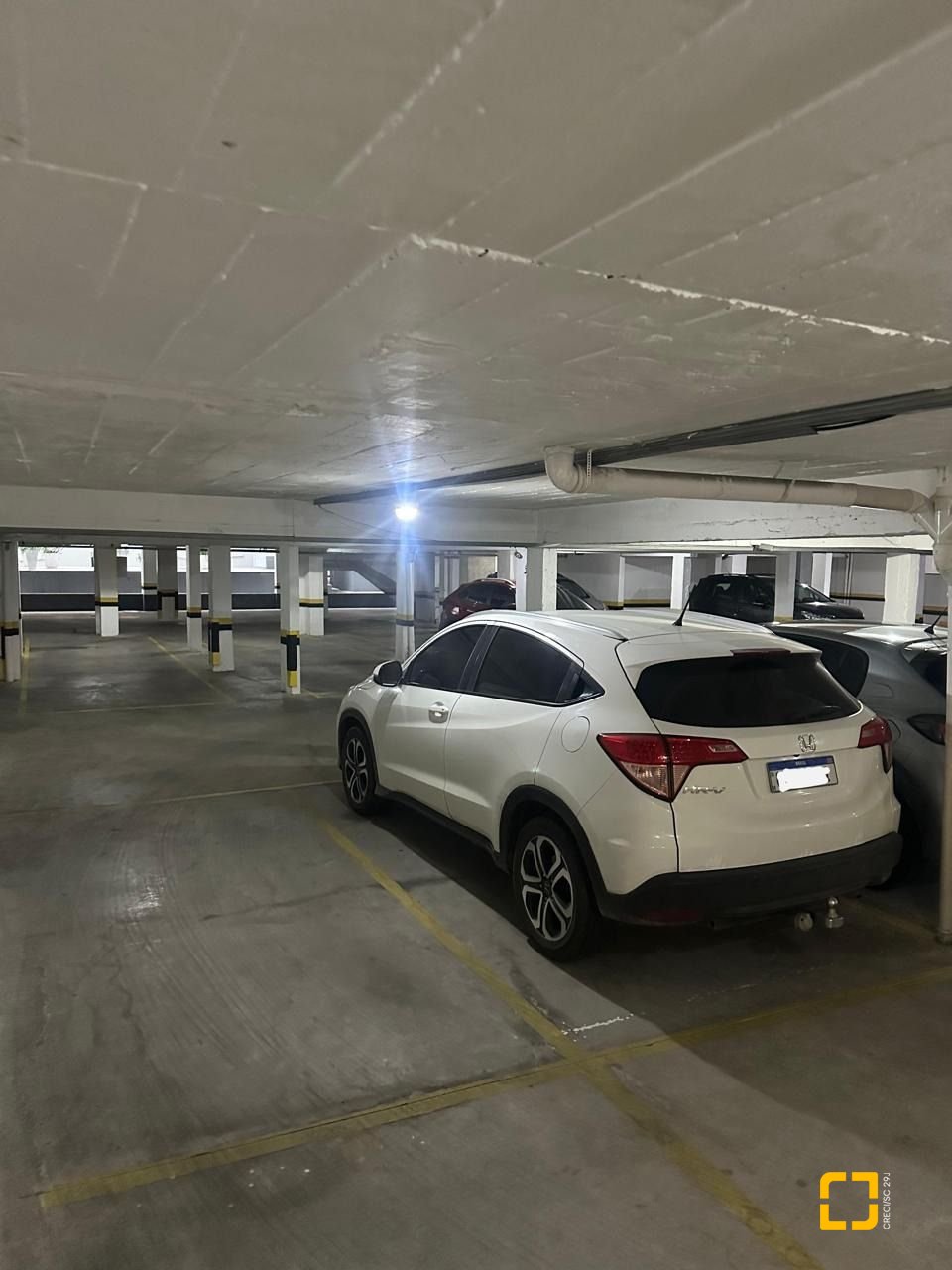 Apartamento com 84m², 4 quartos (sendo 1 suíte), 1 garagem, no bairro Centro em Florianópolis