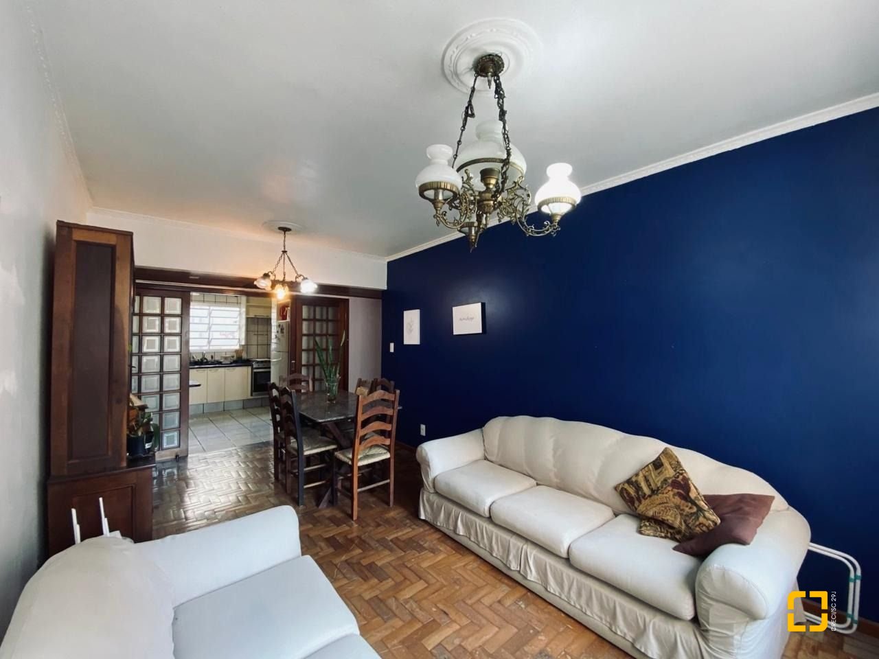 Apartamento com 84m², 4 quartos (sendo 1 suíte), 1 garagem, no bairro Centro em Florianópolis