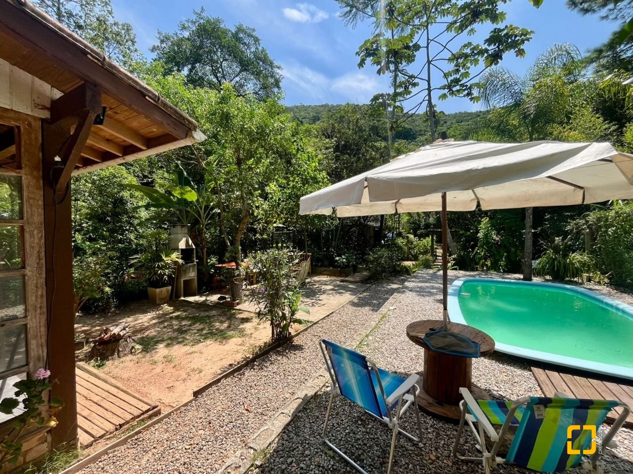 Casa com 80m², 3 quartos, 4 garagens, no bairro Campeche em Florianópolis