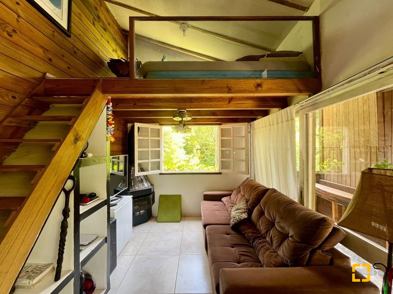 Casa com 80m², 3 quartos, 4 garagens, no bairro Campeche em Florianópolis