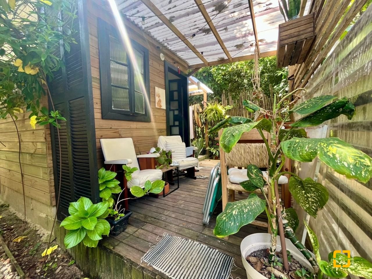 Casa com 80m², 3 quartos, 4 garagens, no bairro Campeche em Florianópolis