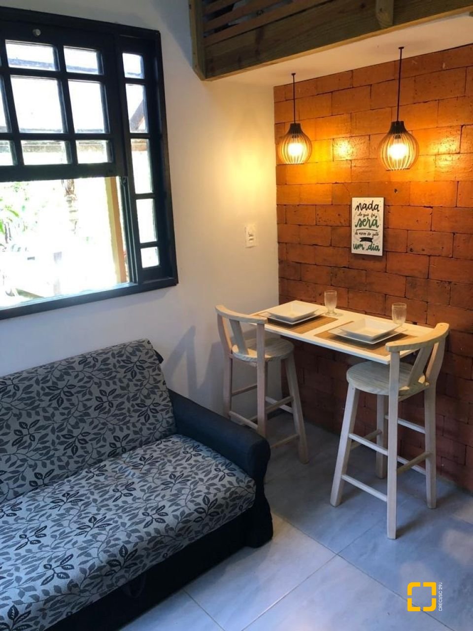 Casa com 80m², 3 quartos, 4 garagens, no bairro Campeche em Florianópolis