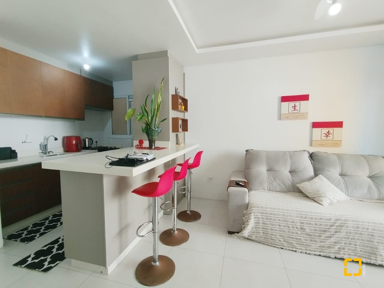 Apartamento com 72m², 4 quartos (sendo 1 suíte), 1 garagem, no bairro Ingleses em Florianópolis