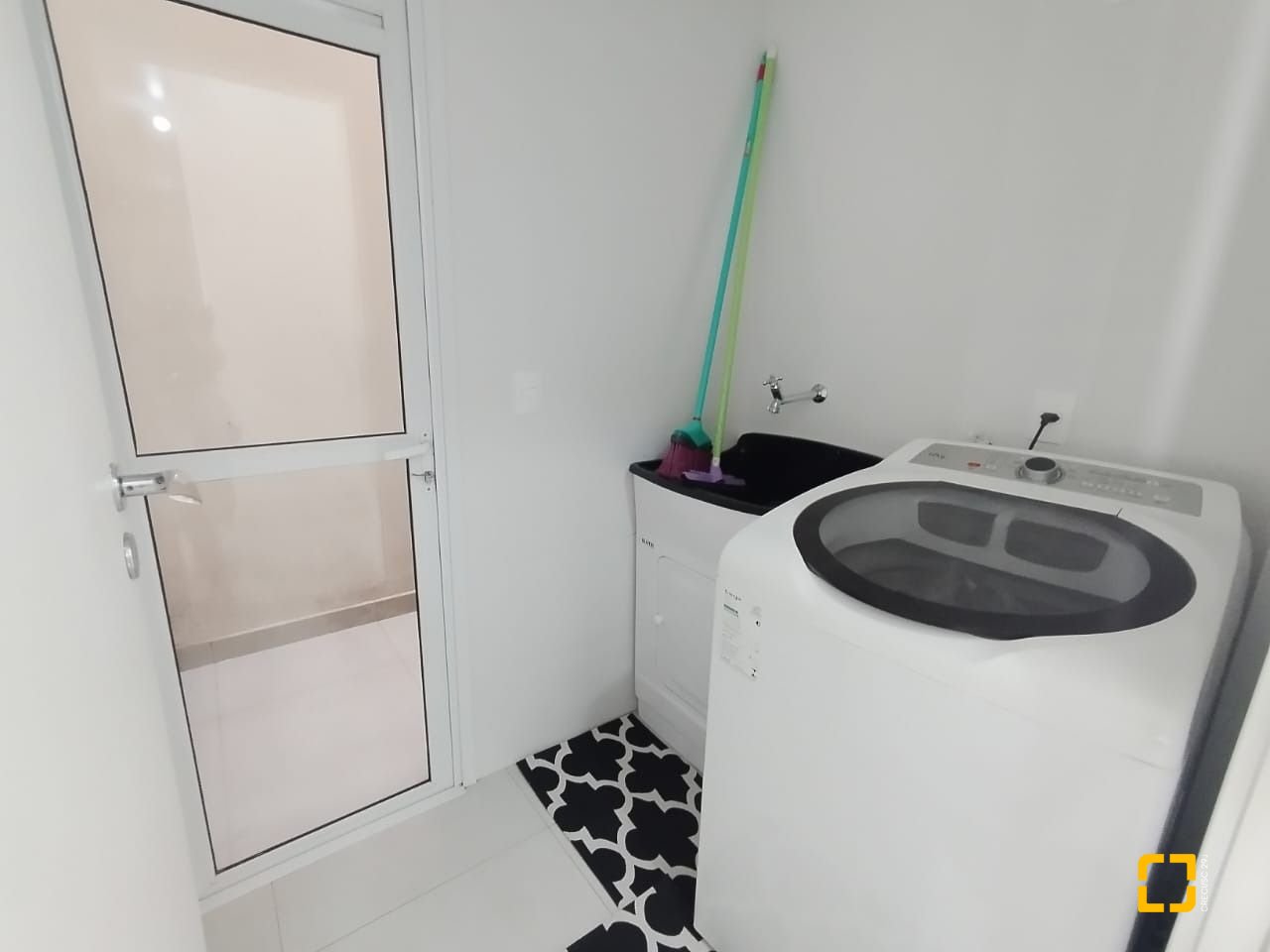 Apartamento com 72m², 4 quartos (sendo 1 suíte), 1 garagem, no bairro Ingleses em Florianópolis