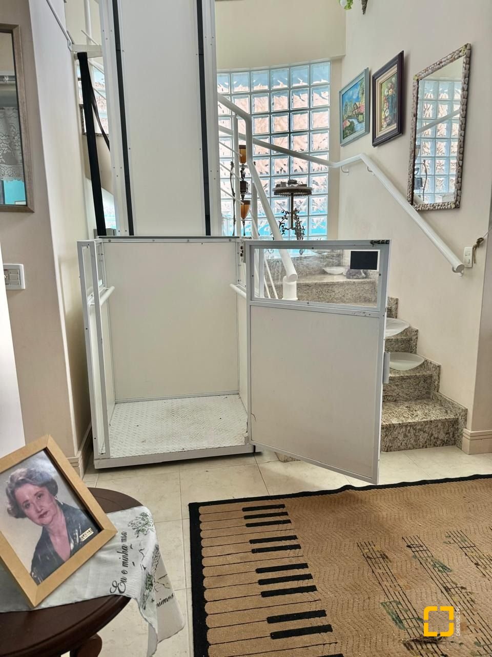 Casa com 269m², 5 quartos (sendo 2 suítes), 6 garagens, no bairro Jurerê em Florianópolis